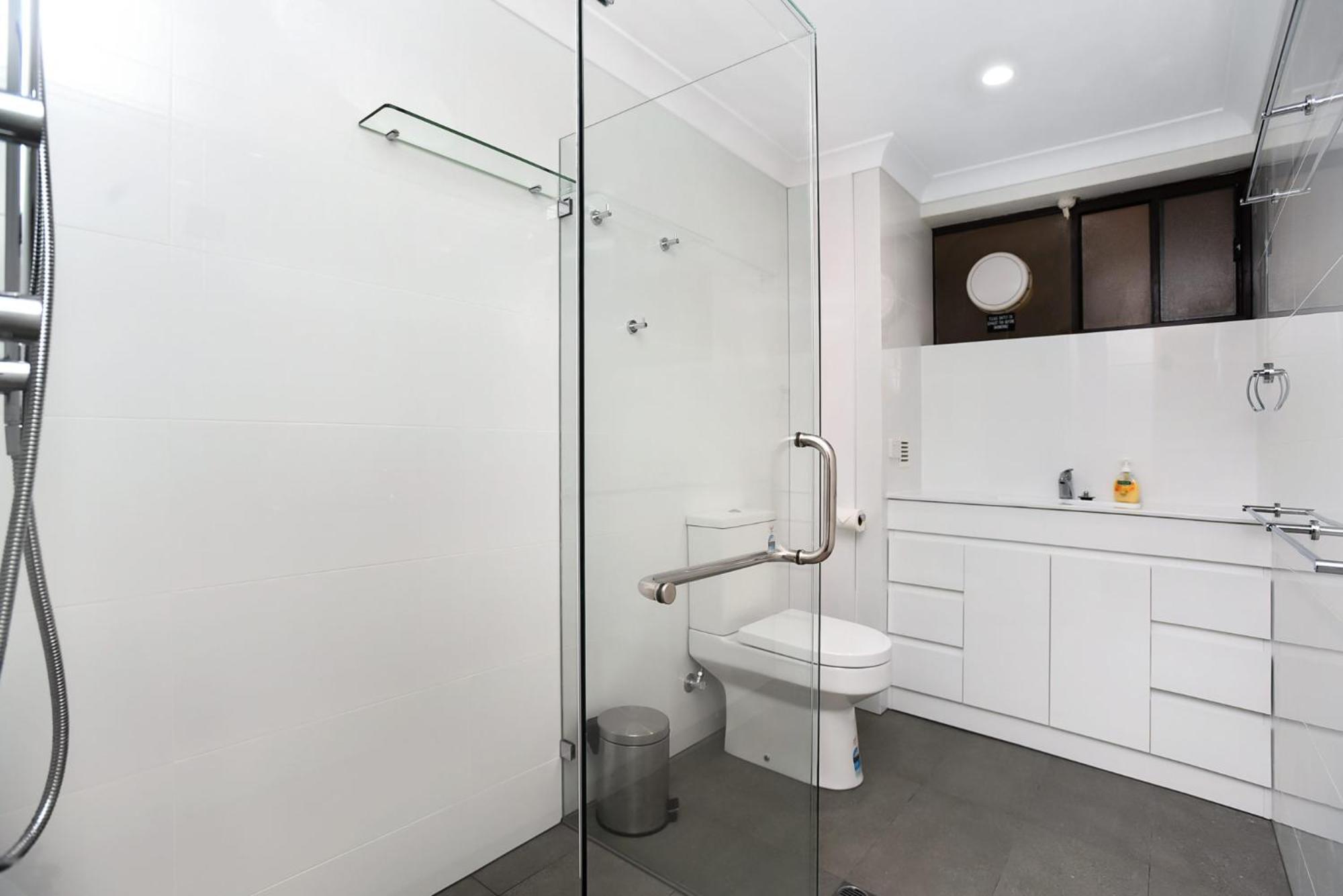 Dolphins Beachfront Apartment No 4 Port Elliot Buitenkant foto