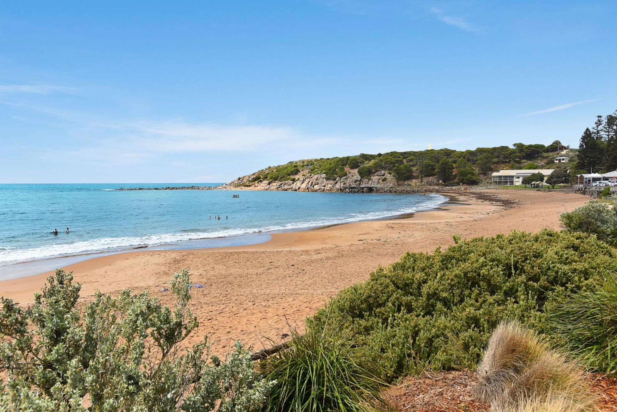Dolphins Beachfront Apartment No 4 Port Elliot Buitenkant foto